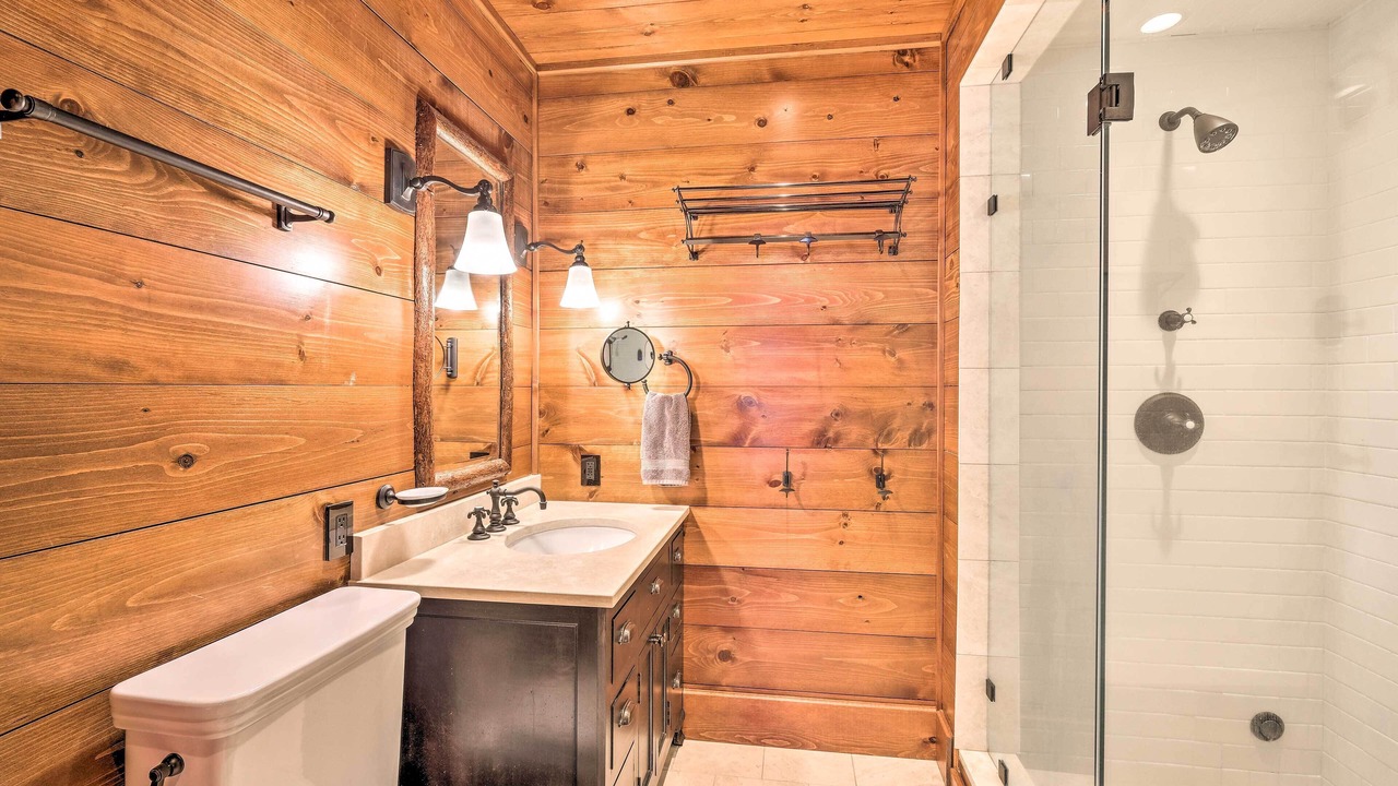 Photo of Bathroom in Long Lake