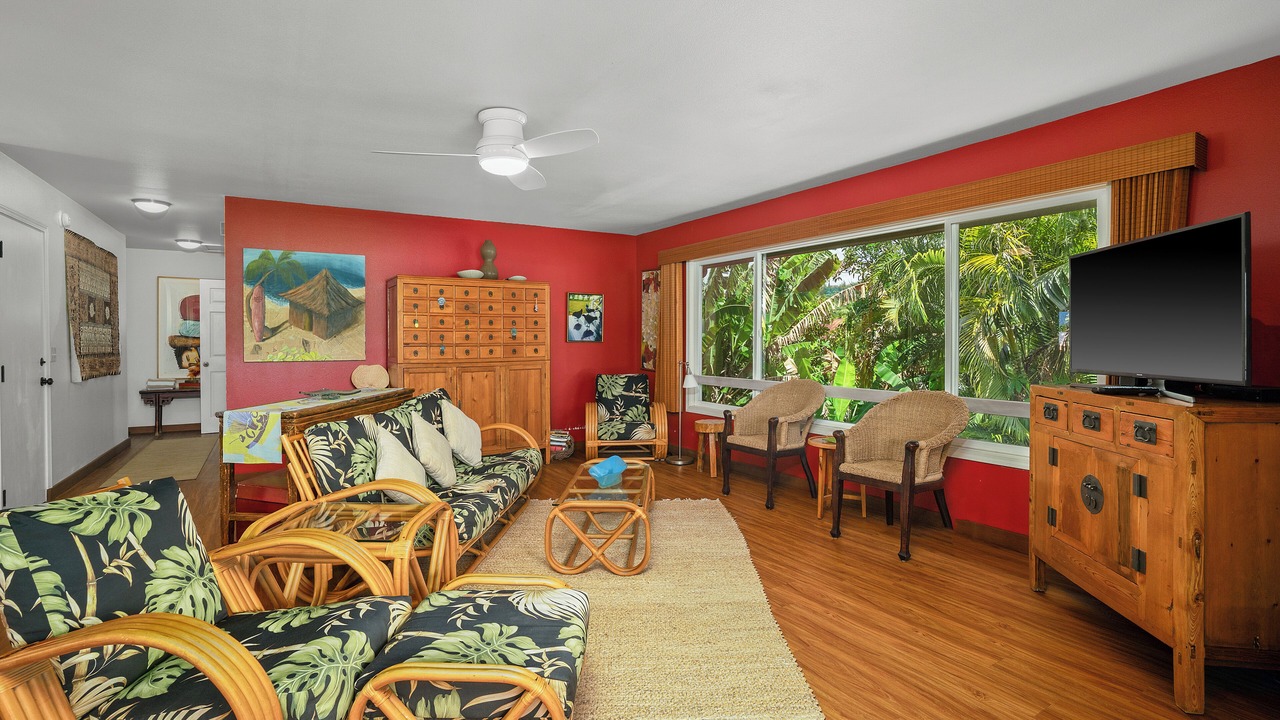 Photo of Livingroom in Hanalei