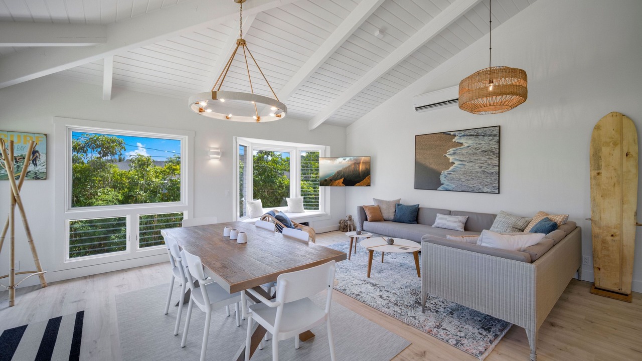 Photo of Livingroom in Hanalei