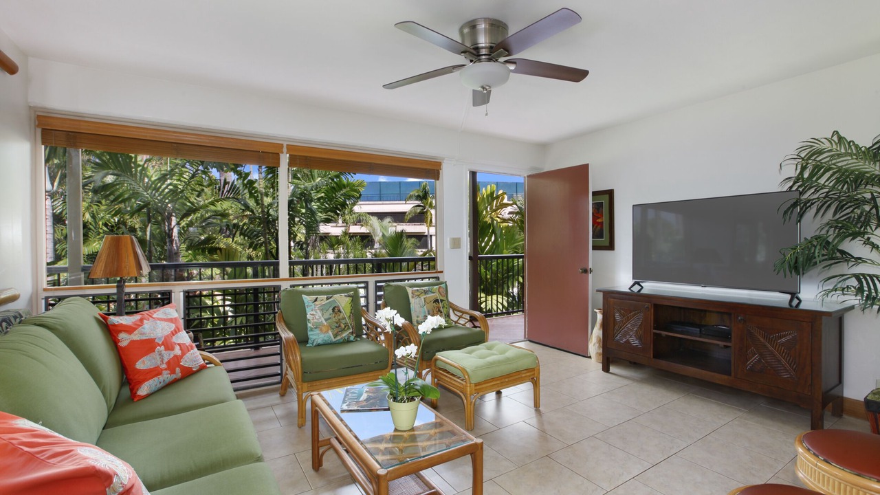 Photo of Livingroom in Poipu
