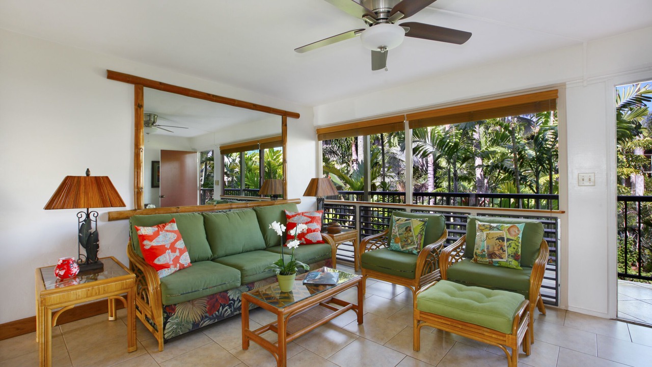 Photo of Livingroom in Poipu
