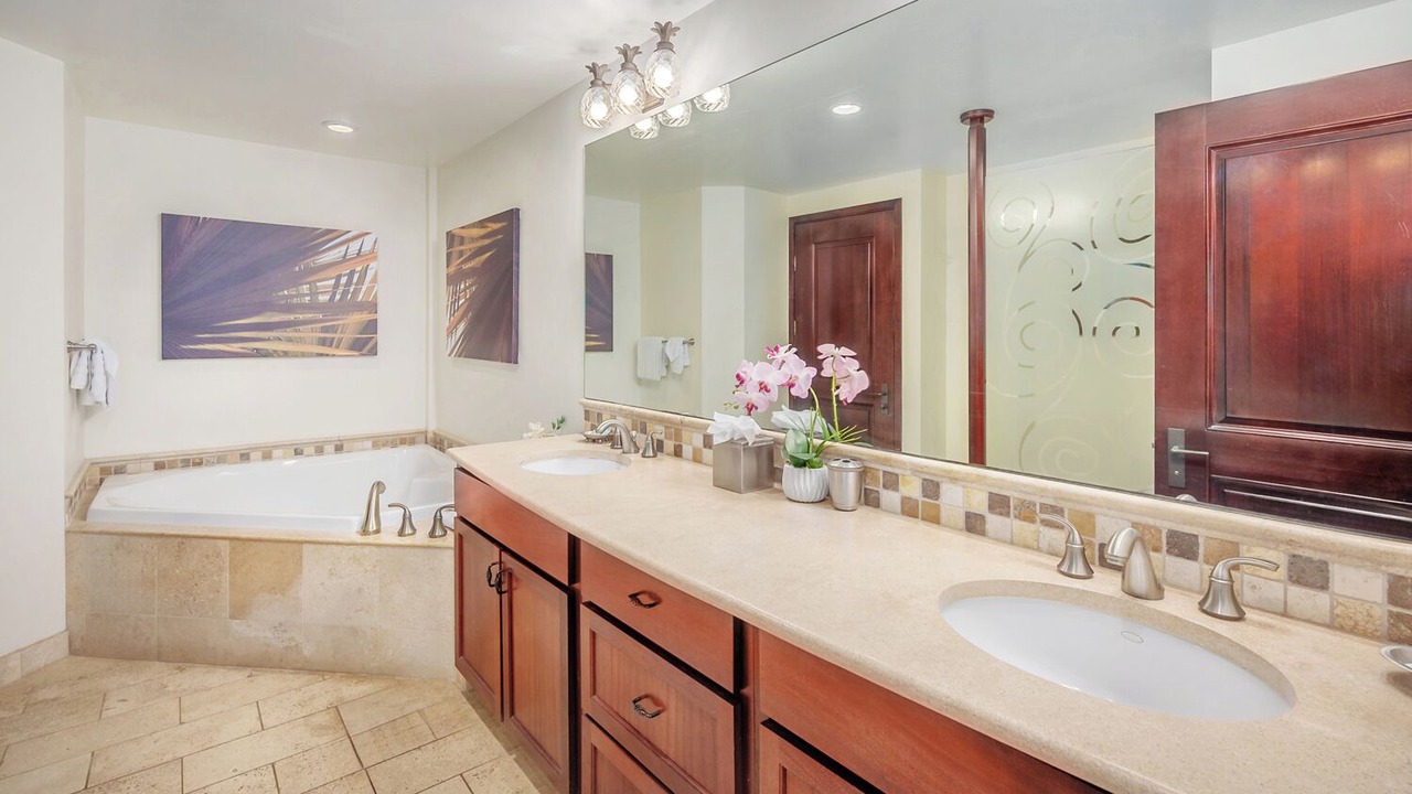 Photo of Bathroom in Wailua
