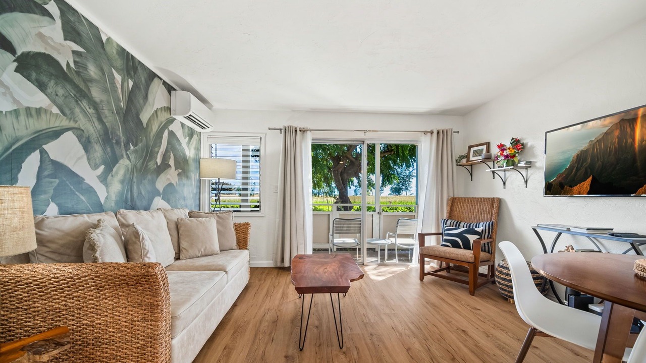 Photo of Livingroom in Wailua