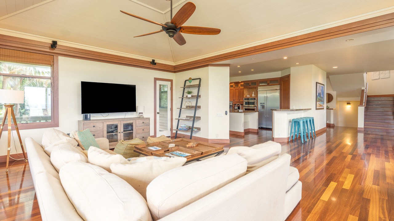 Photo of Livingroom in Princeville