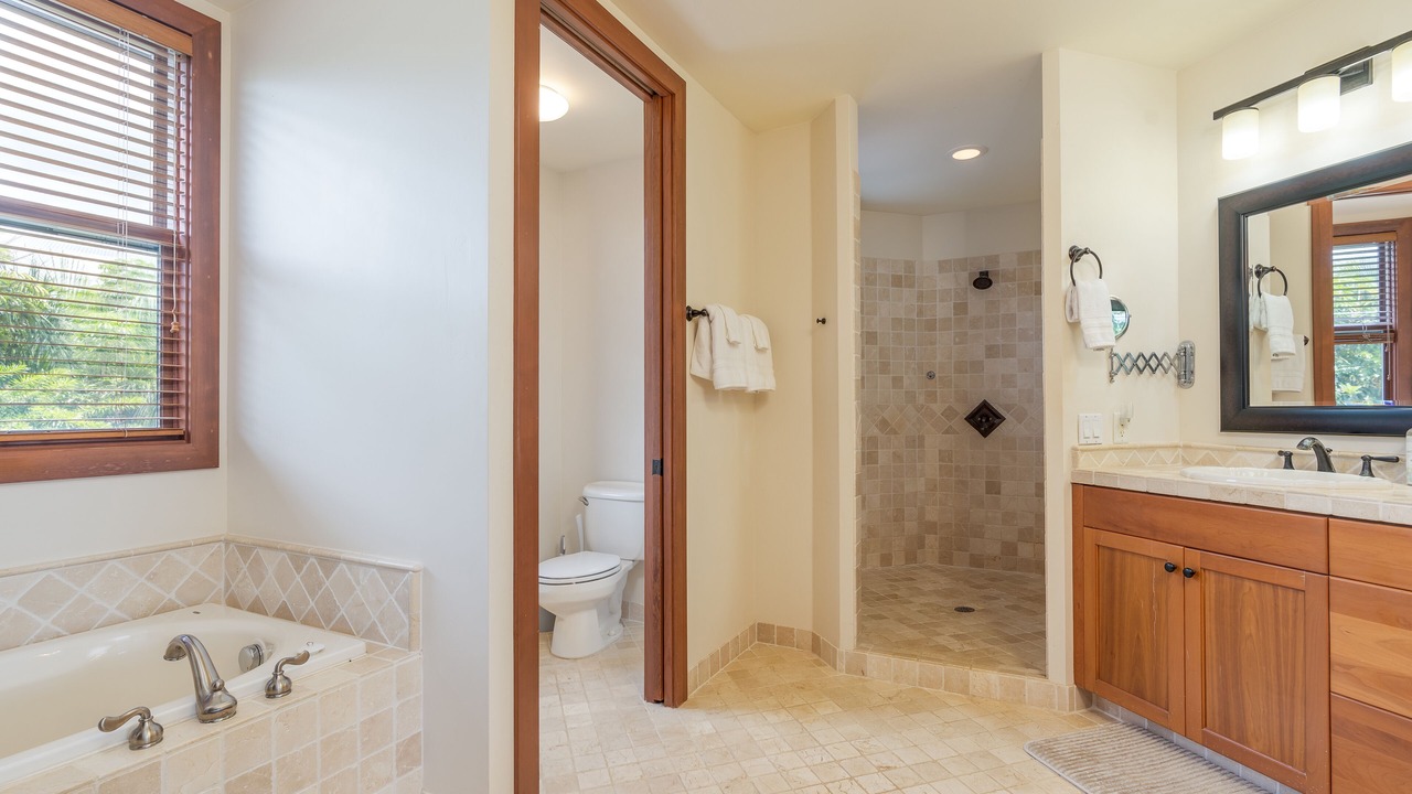 Photo of Bathroom in Princeville