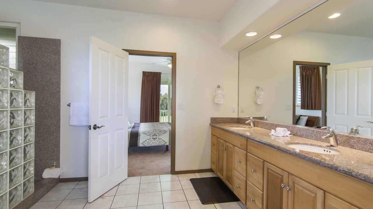 Photo of Bathroom in Princeville