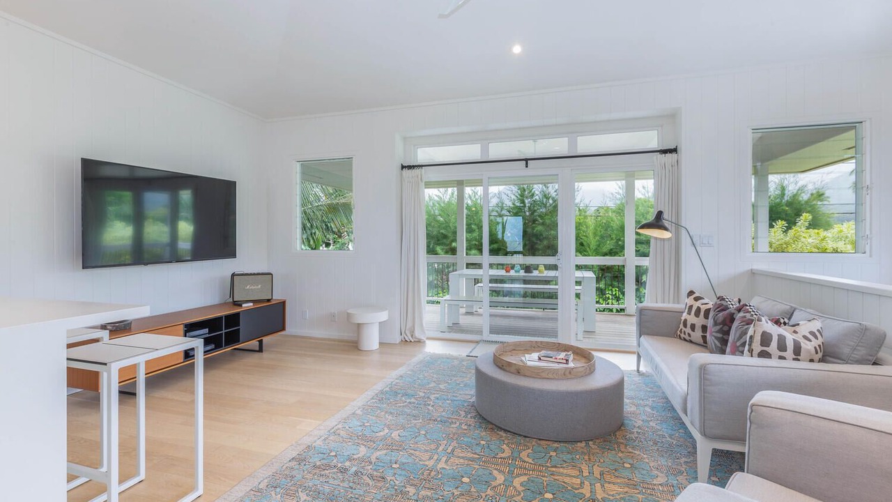 Photo of Livingroom in Hanalei