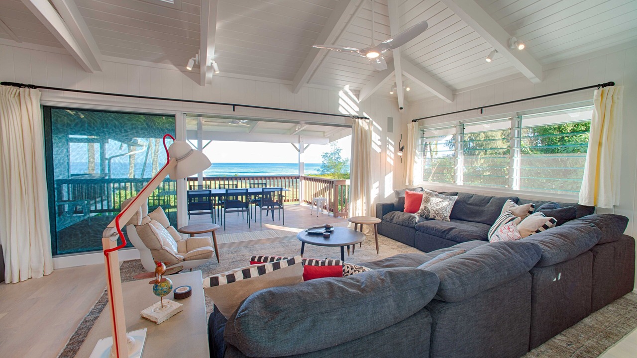 Photo of Livingroom in Hanalei