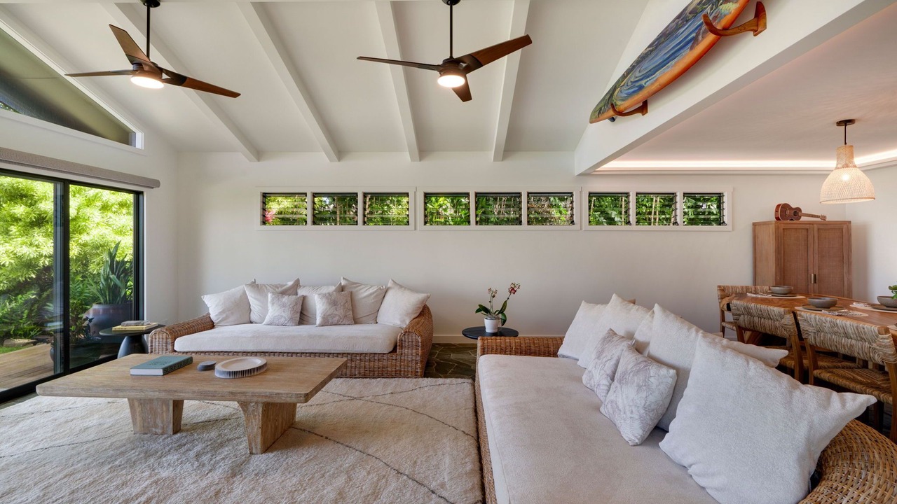 Photo of Livingroom in Hanalei
