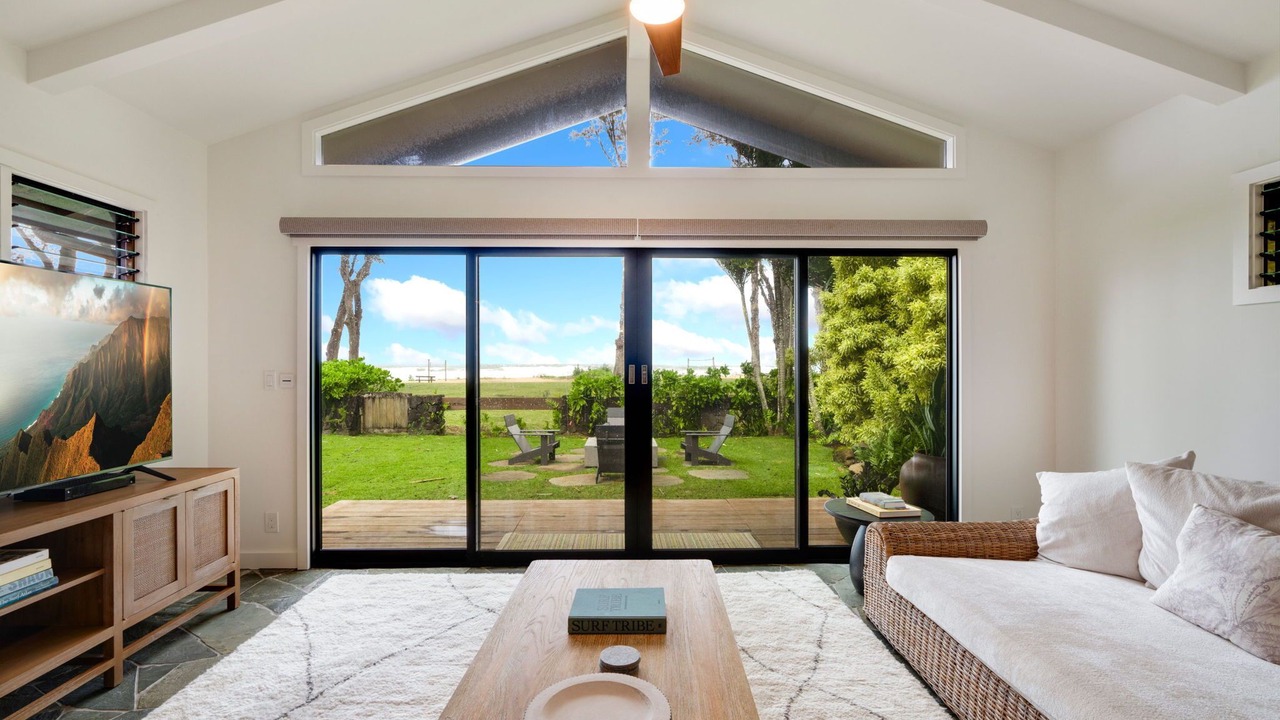 Photo of Livingroom in Hanalei