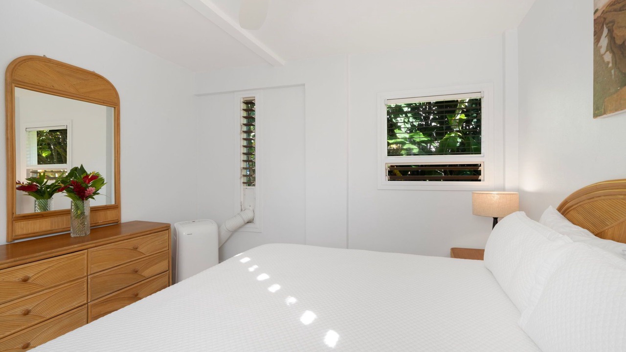 Photo of Bedroom in Wainiha