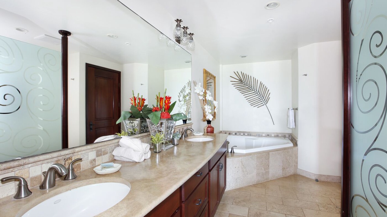 Photo of Bathroom in Wailua