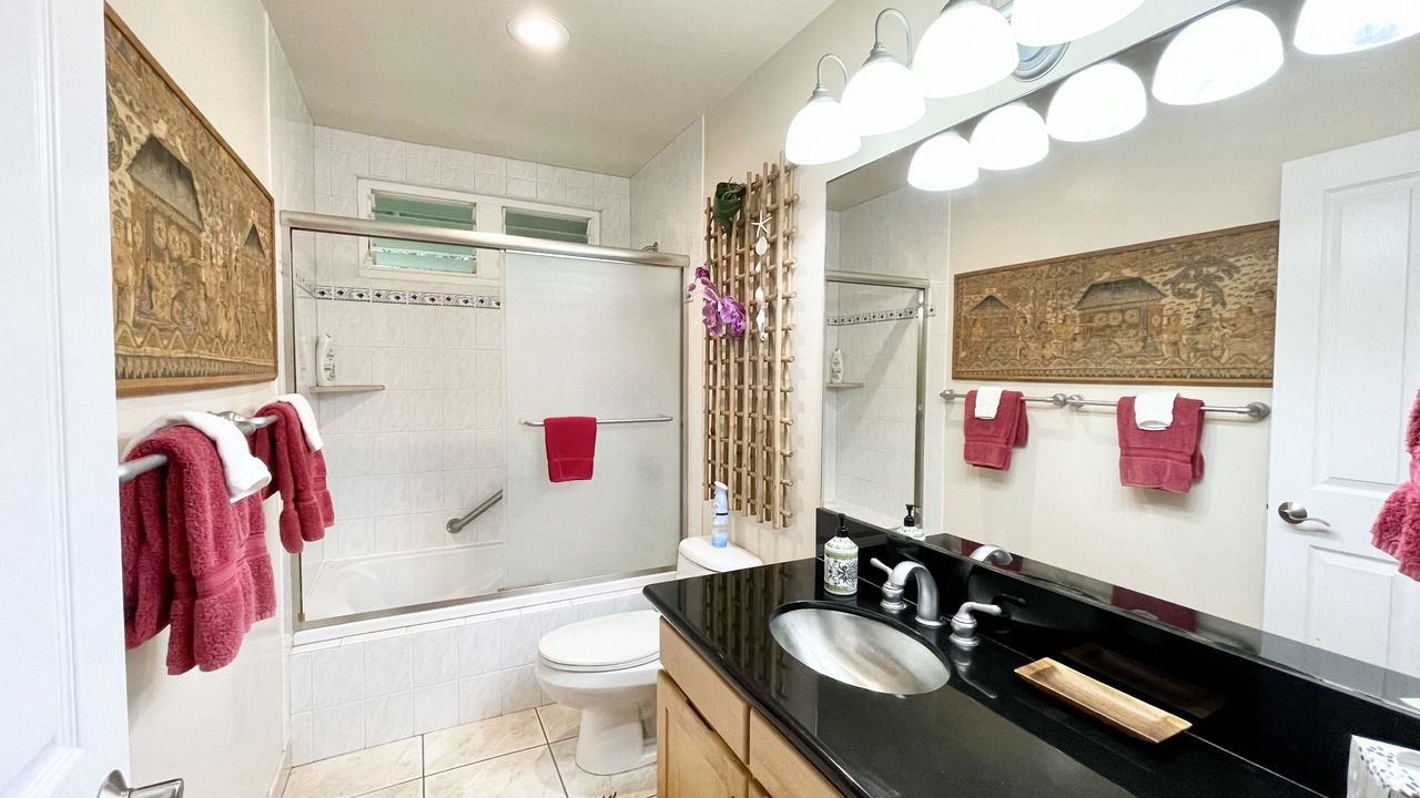 Photo of Bathroom in Nawiliwili
