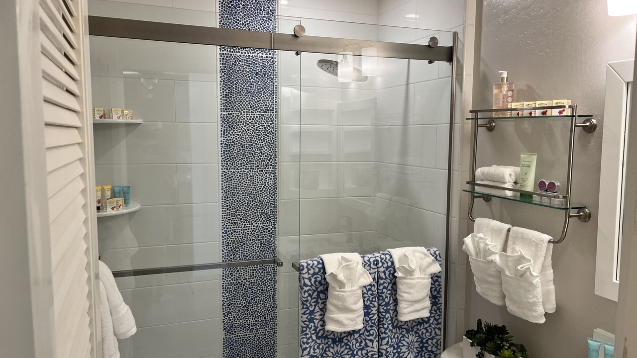 Photo of Bathroom in Lihue