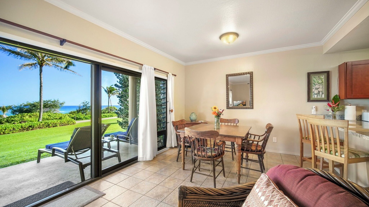 Photo of Livingroom in Lihue