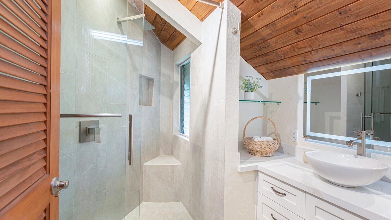 Photo of Bathroom in Princeville