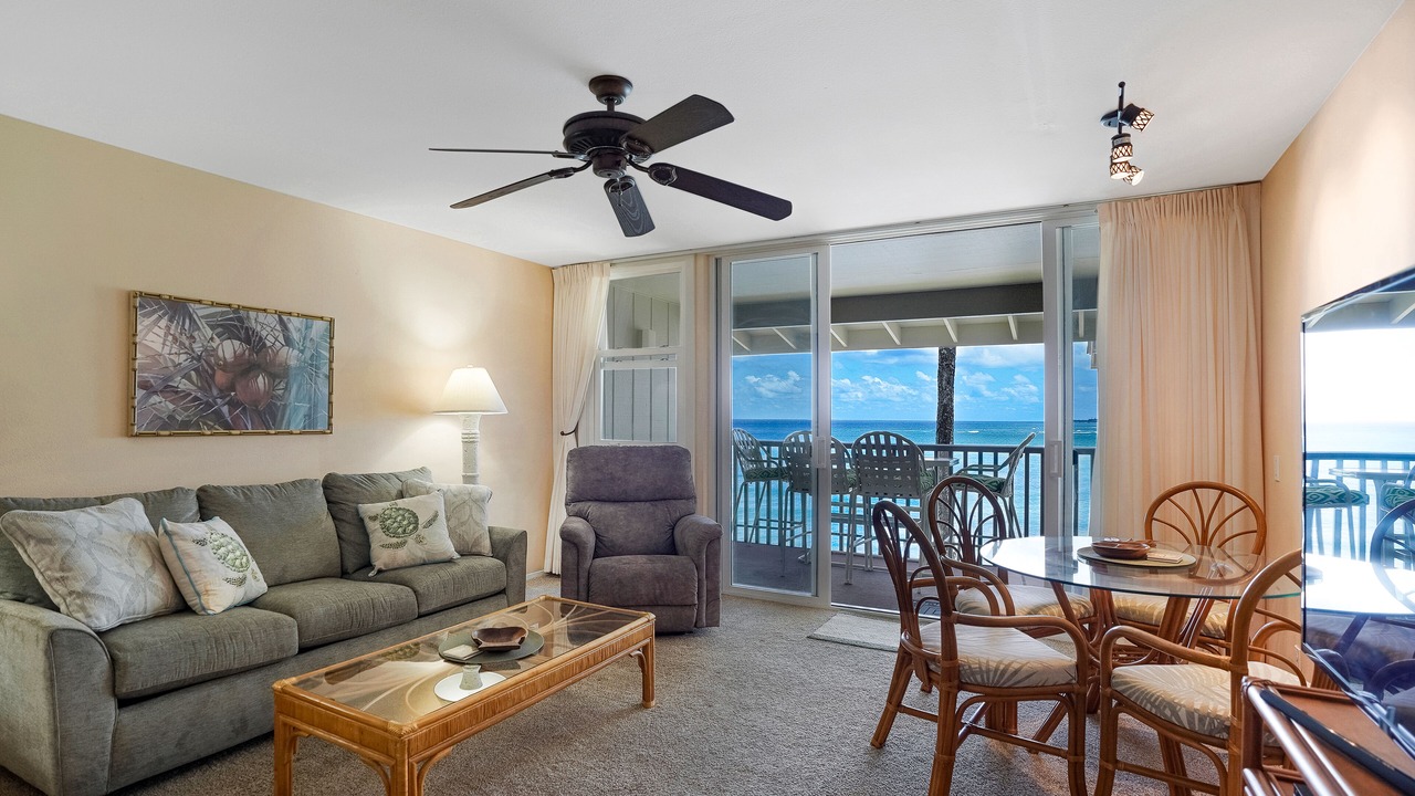 Photo of Livingroom in Wailua House Lots