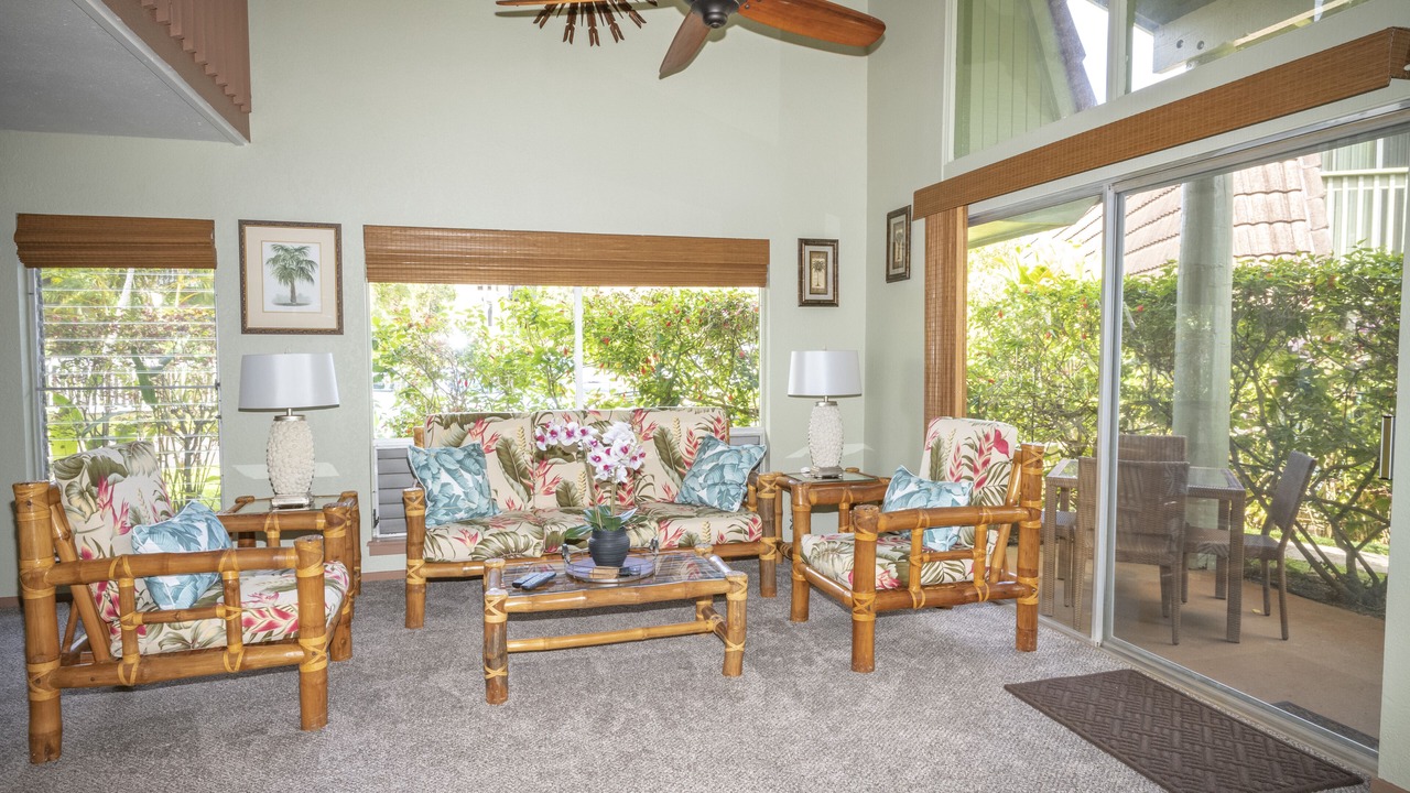 Photo of Livingroom in Princeville