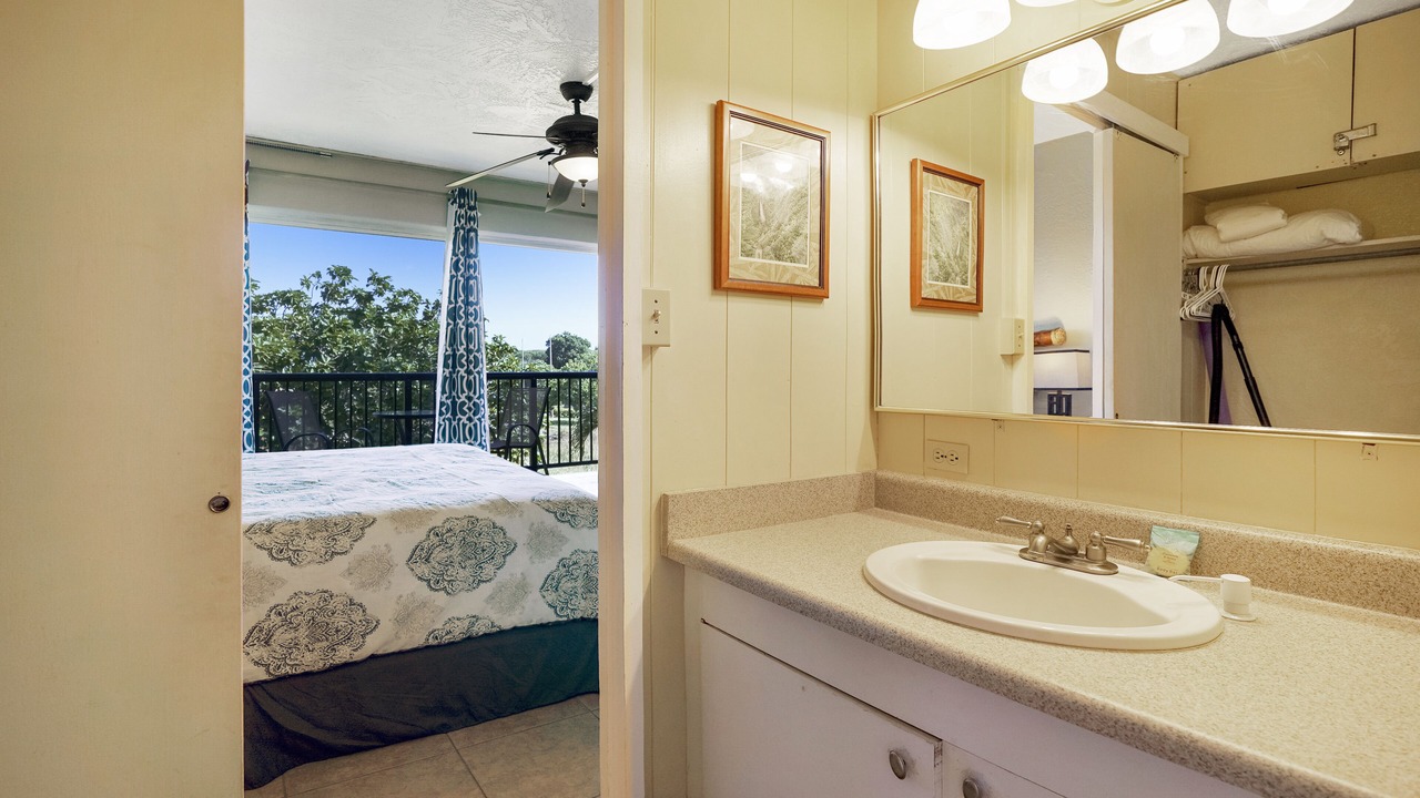 Photo of Bedroom in Poipu