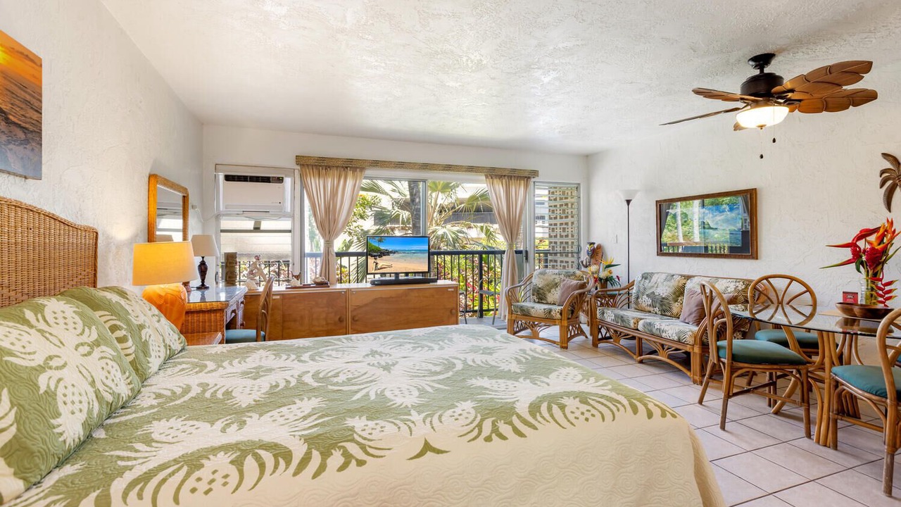 Photo of Bedroom in Poipu