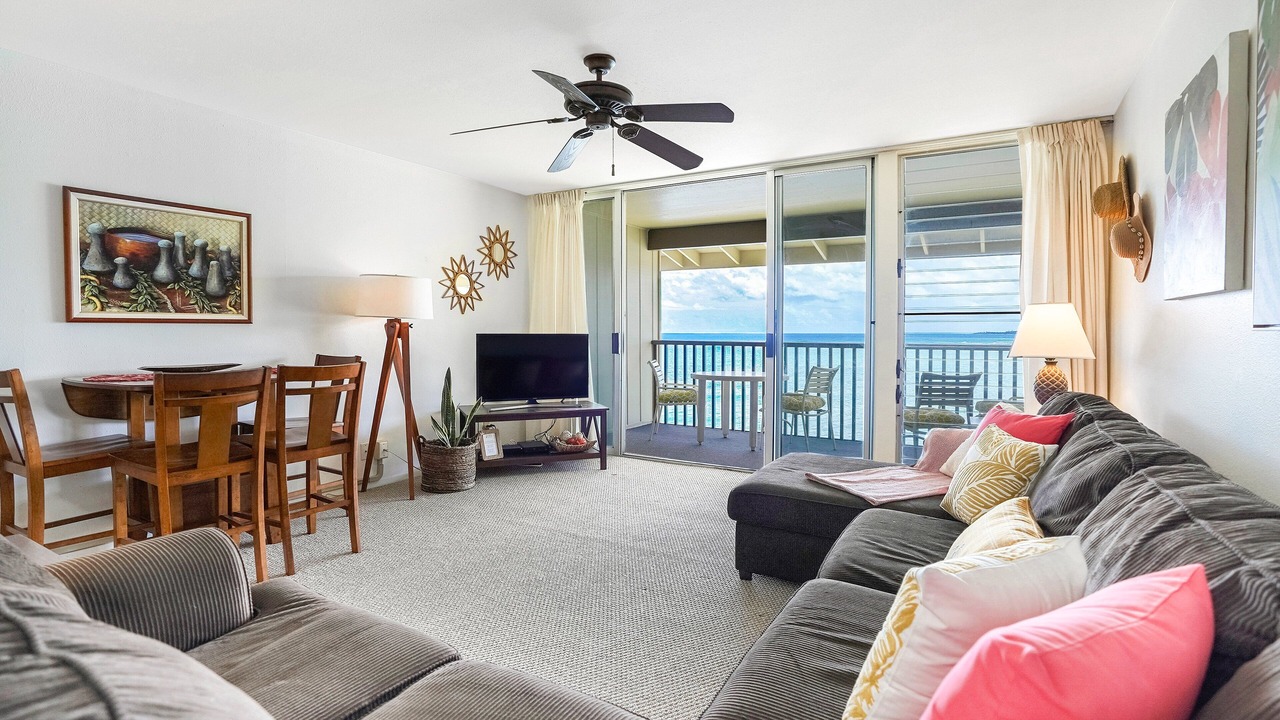 Photo of Livingroom in Wailua House Lots