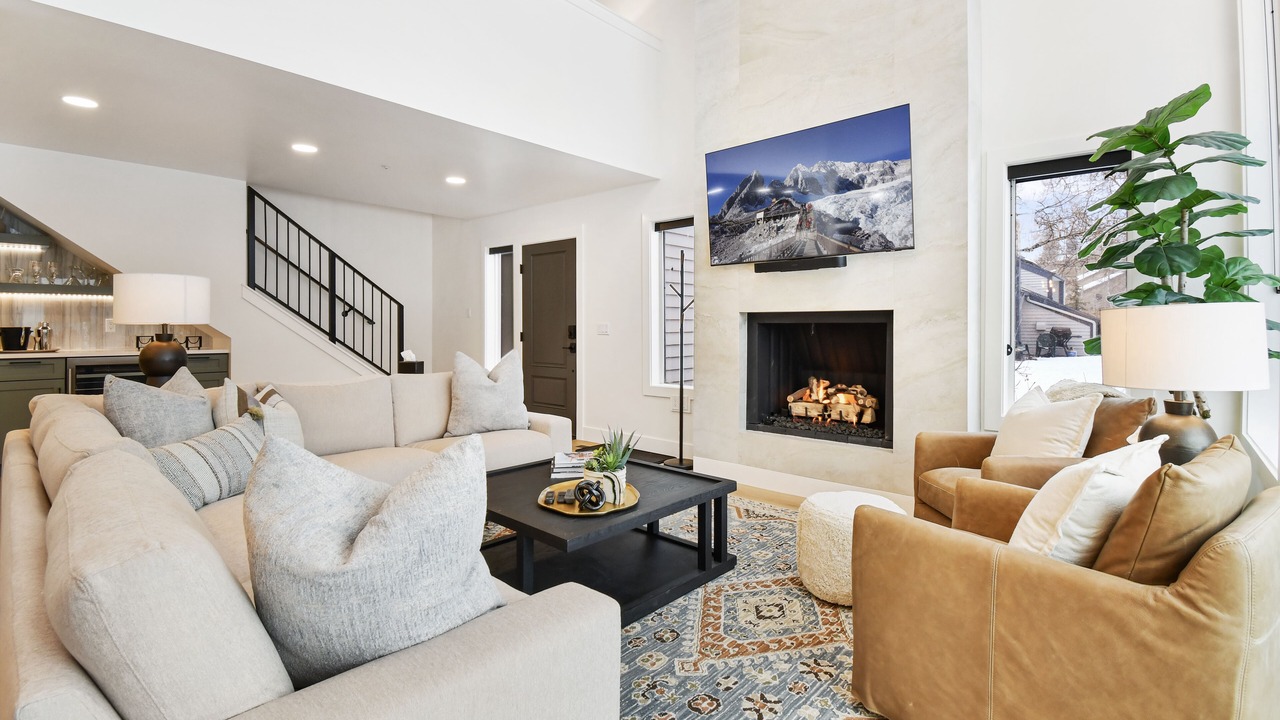 Photo of Livingroom in Deer Valley