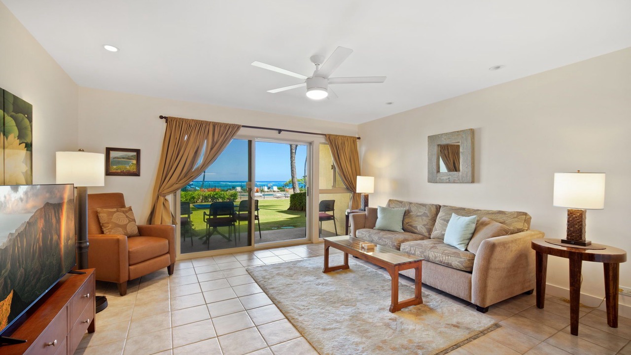Photo of Livingroom in Wailua
