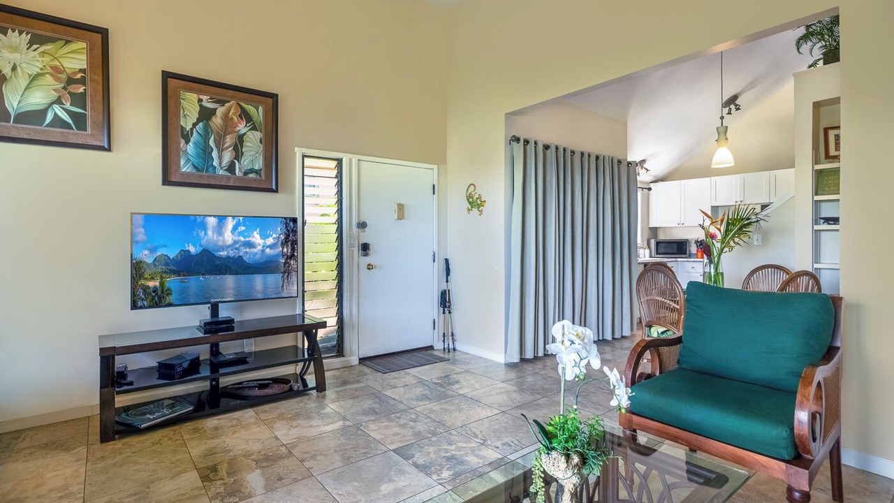 Photo of Livingroom in Princeville