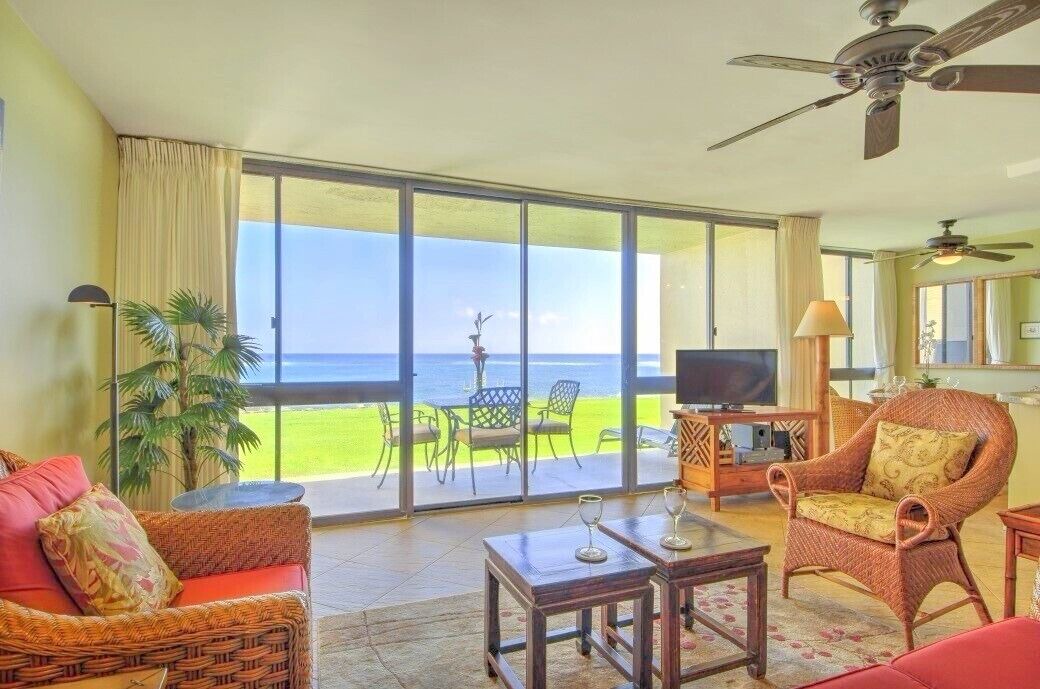 Photo of Livingroom in Poipu