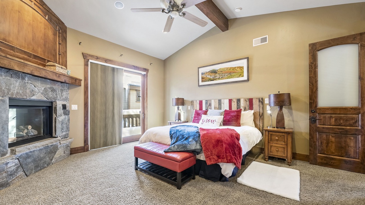 Photo of Livingroom in North Park City