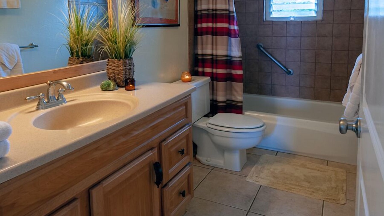 Photo of Bathroom in Princeville