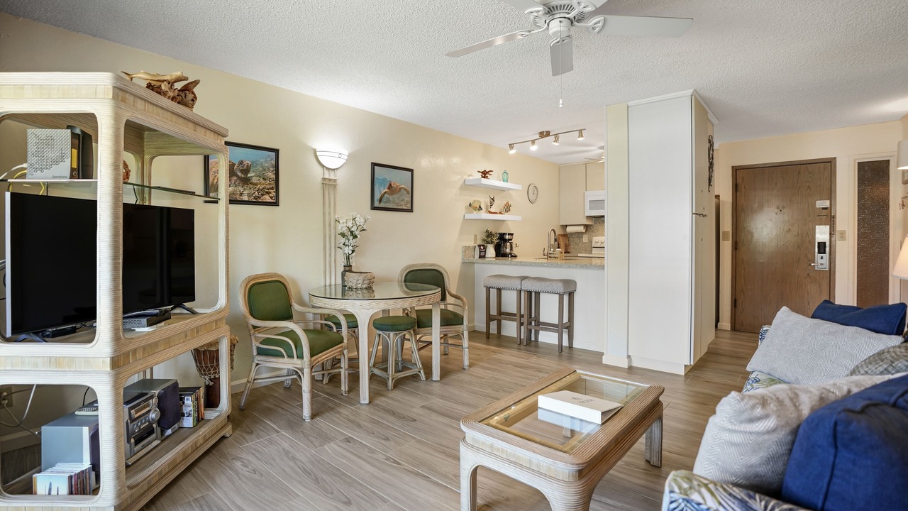 Photo of Livingroom in Wailua