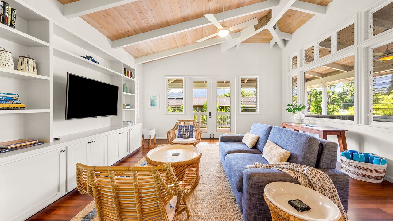 Photo of Livingroom in Hanalei