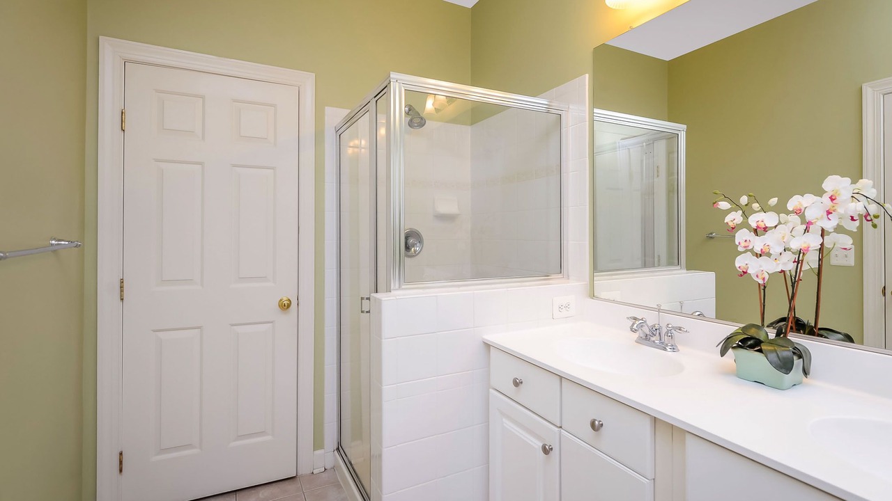 Photo of Bathroom in Sunset Island