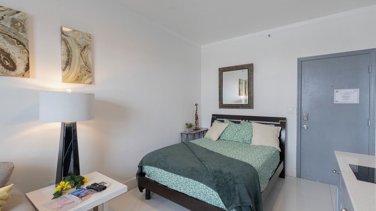 Photo of Bedroom in South Pointe