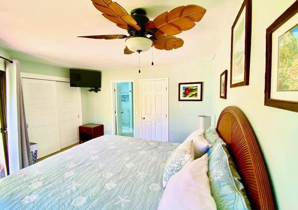 Photo of Bedroom in Poipu
