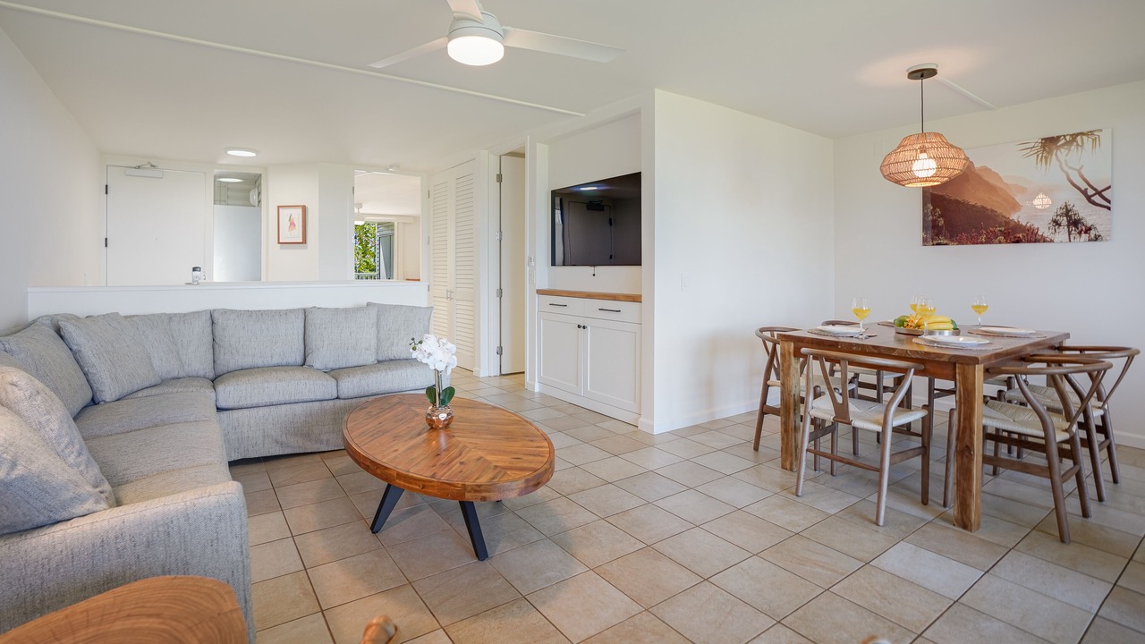 Photo of Livingroom in Princeville