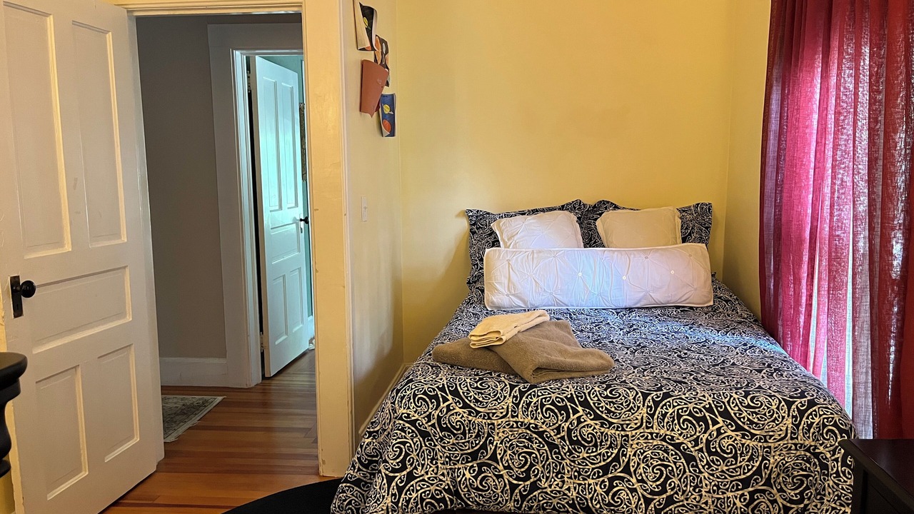 Photo of Bedroom in Saratoga Springs