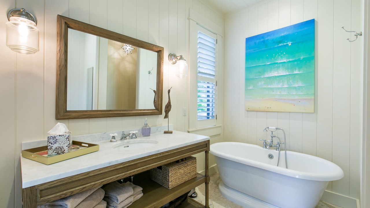 Photo of Bathroom in Poipu