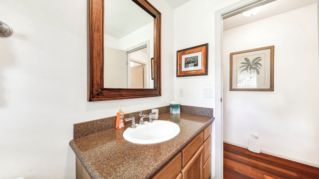 Photo of Bathroom in Wainiha