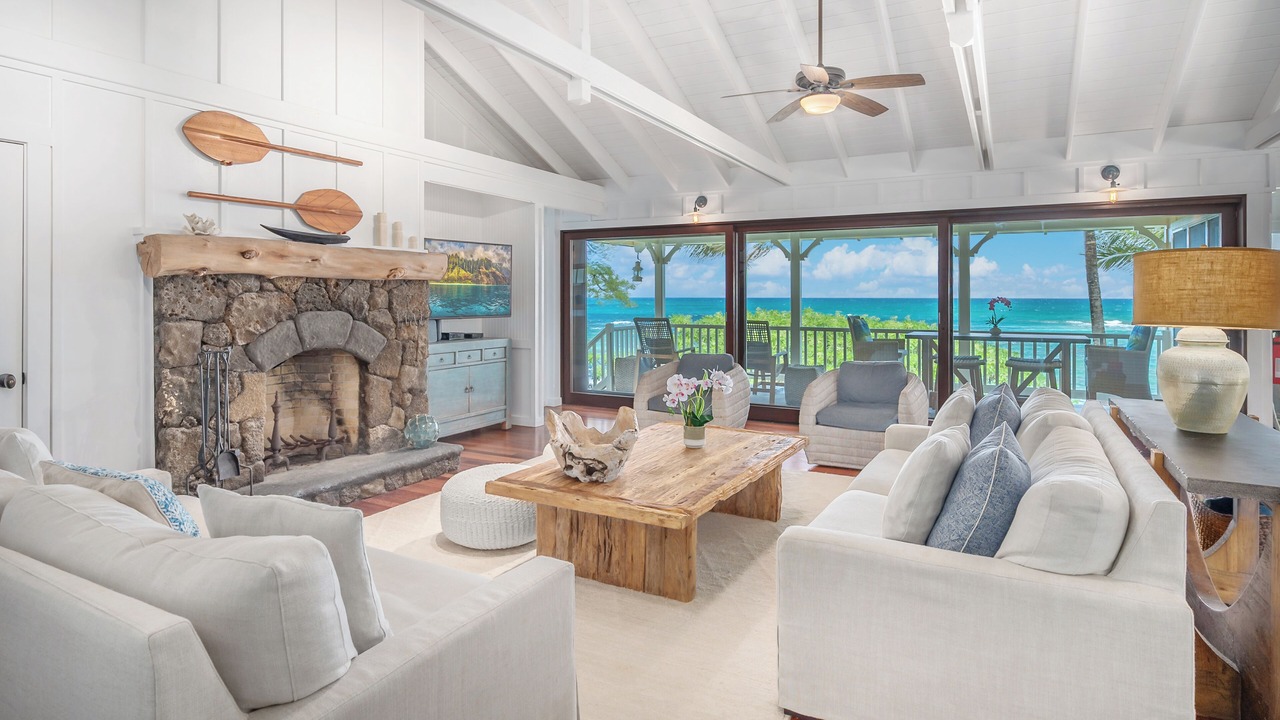 Photo of Livingroom in Wainiha