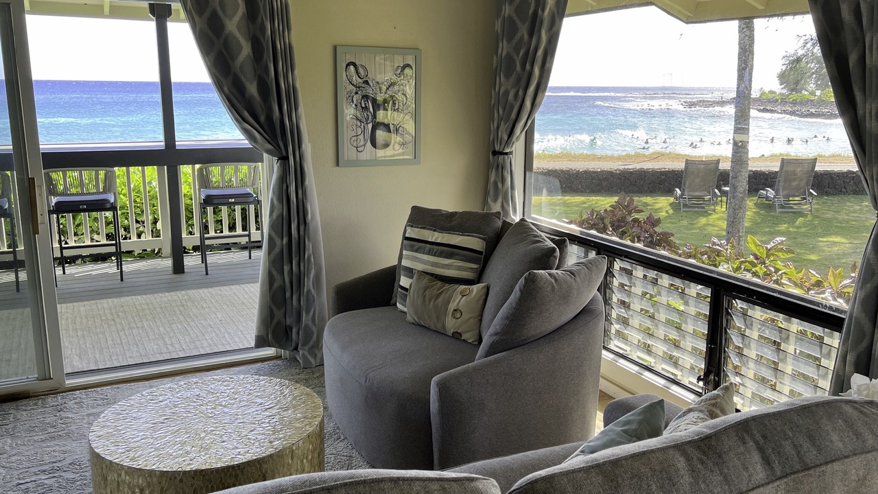 Photo of Livingroom in Poipu