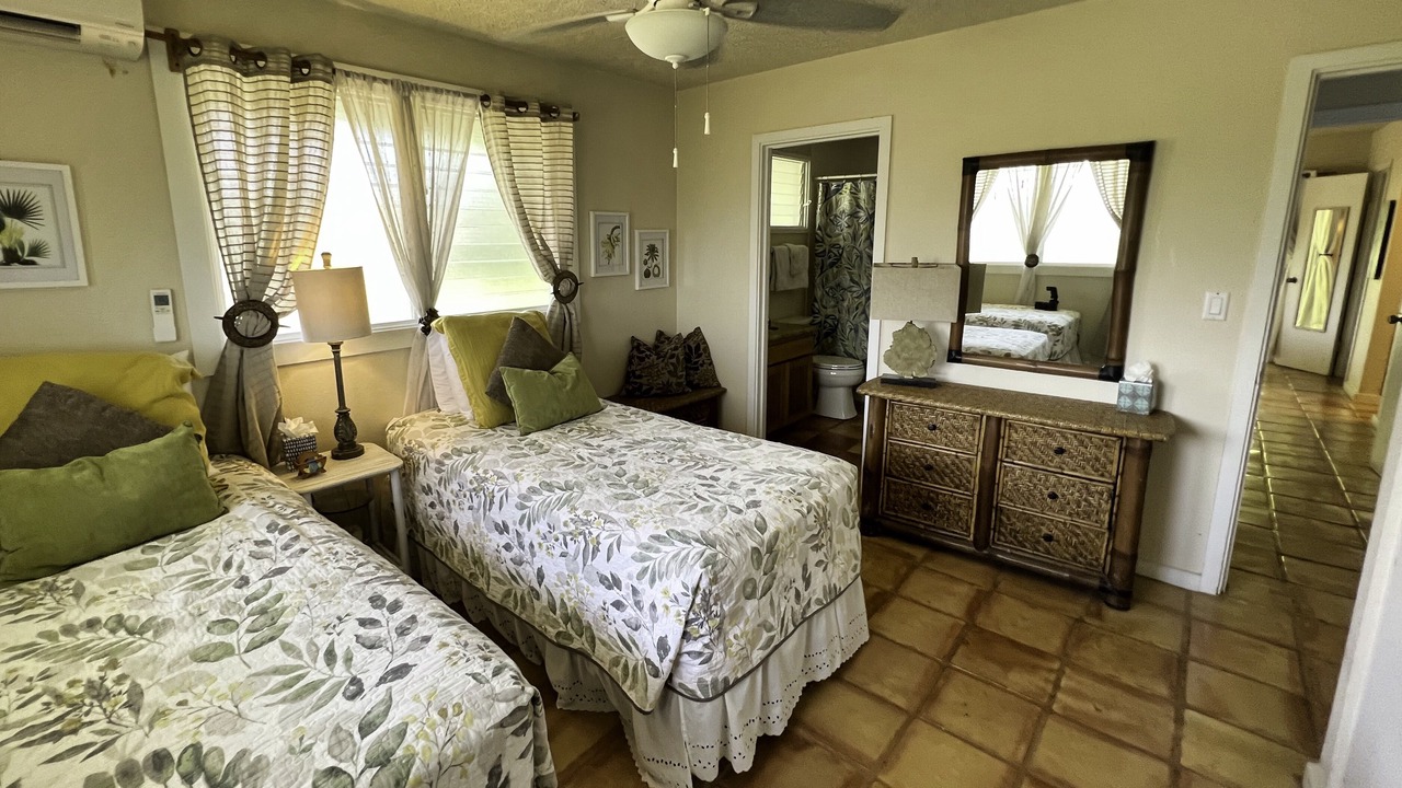 Photo of Bedroom in Poipu