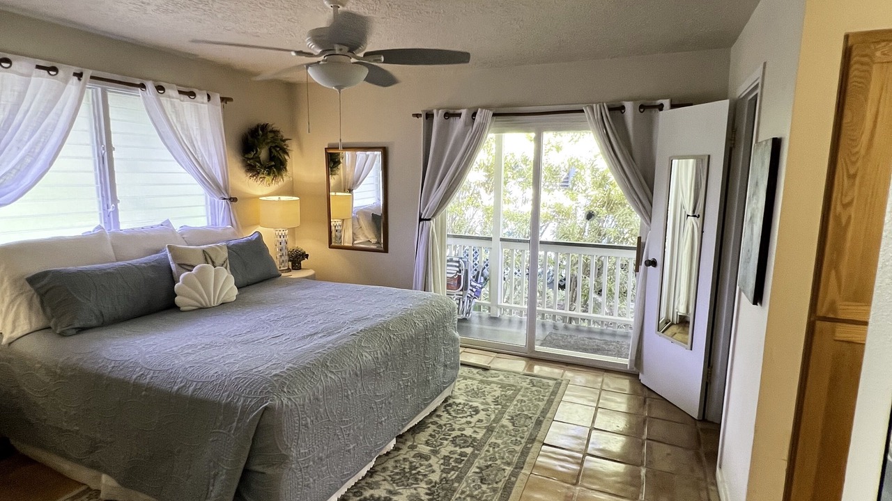 Photo of Bedroom in Poipu