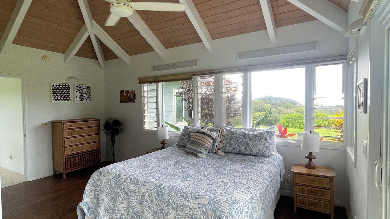 Photo of Bedroom in Kilauea