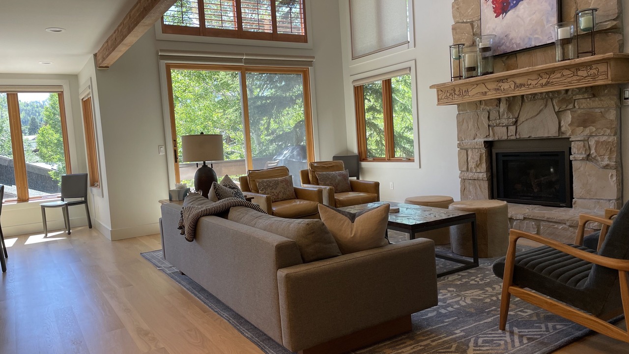 Photo of Livingroom in Deer Valley