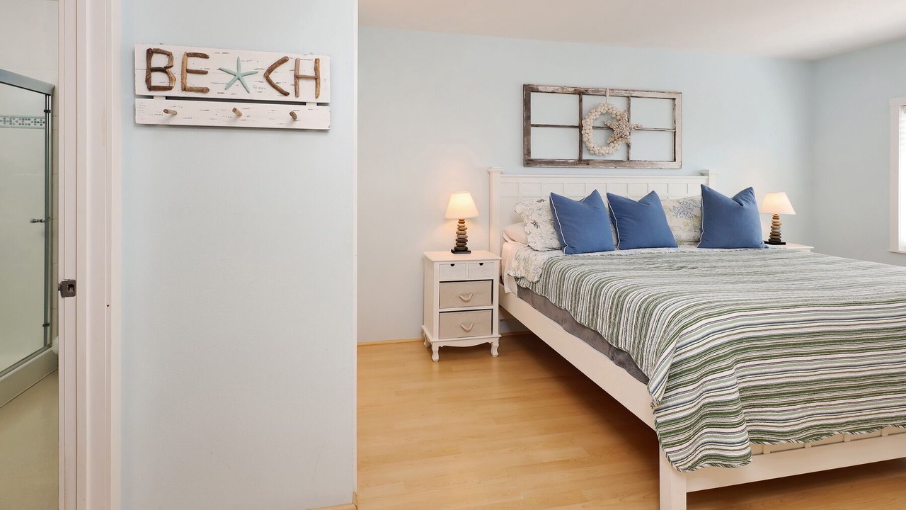 Photo of Bedroom in Pacific Beach