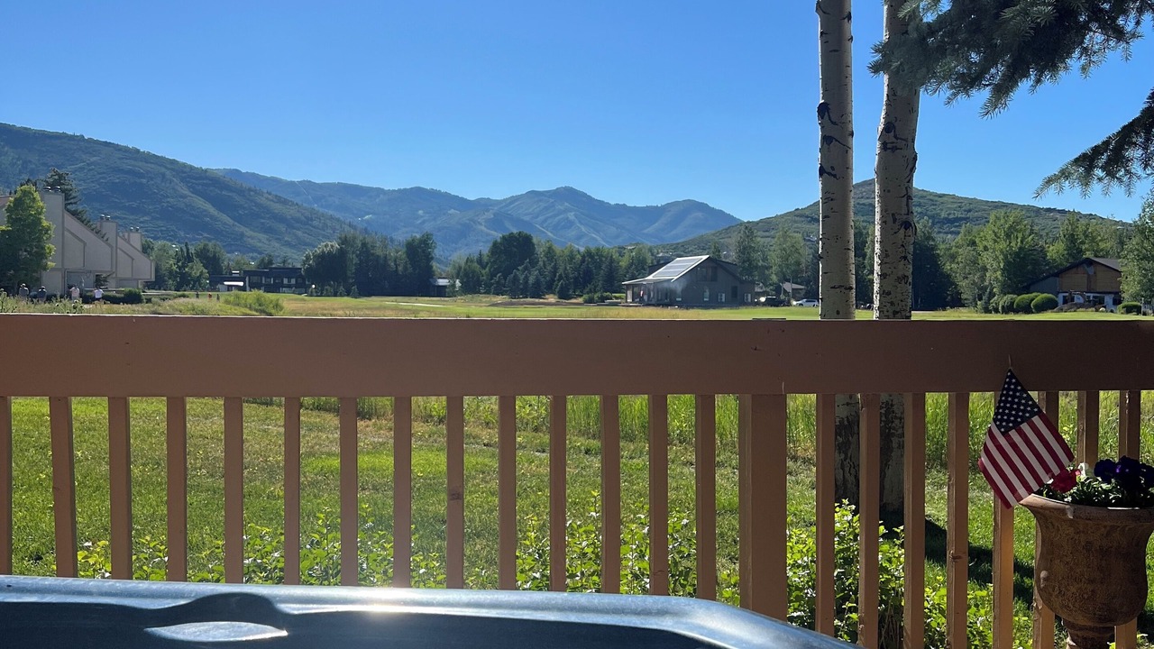 Photo of Outdoor in Park Meadows