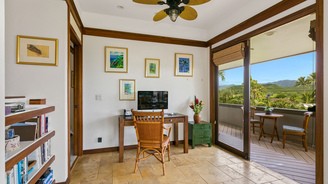Photo of Livingroom in Poipu