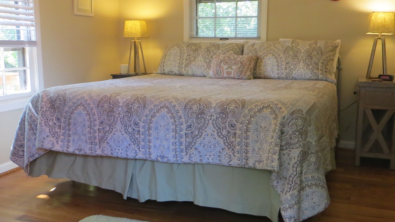 Photo of Bedroom in Pennington Bend